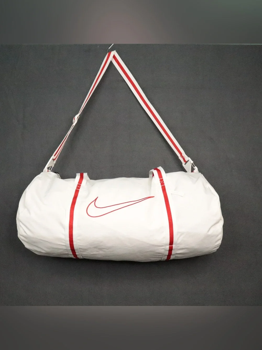 Nike Heritage Basketball Duffel Bag White Red Retro Gym Travel Bag